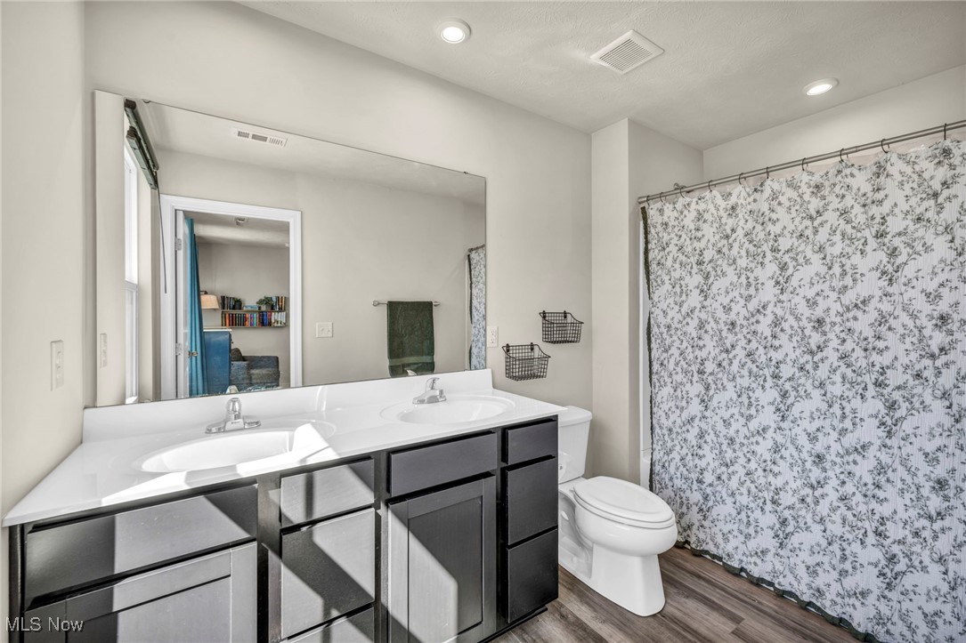 Encore Estates At Heisley Park - Residential