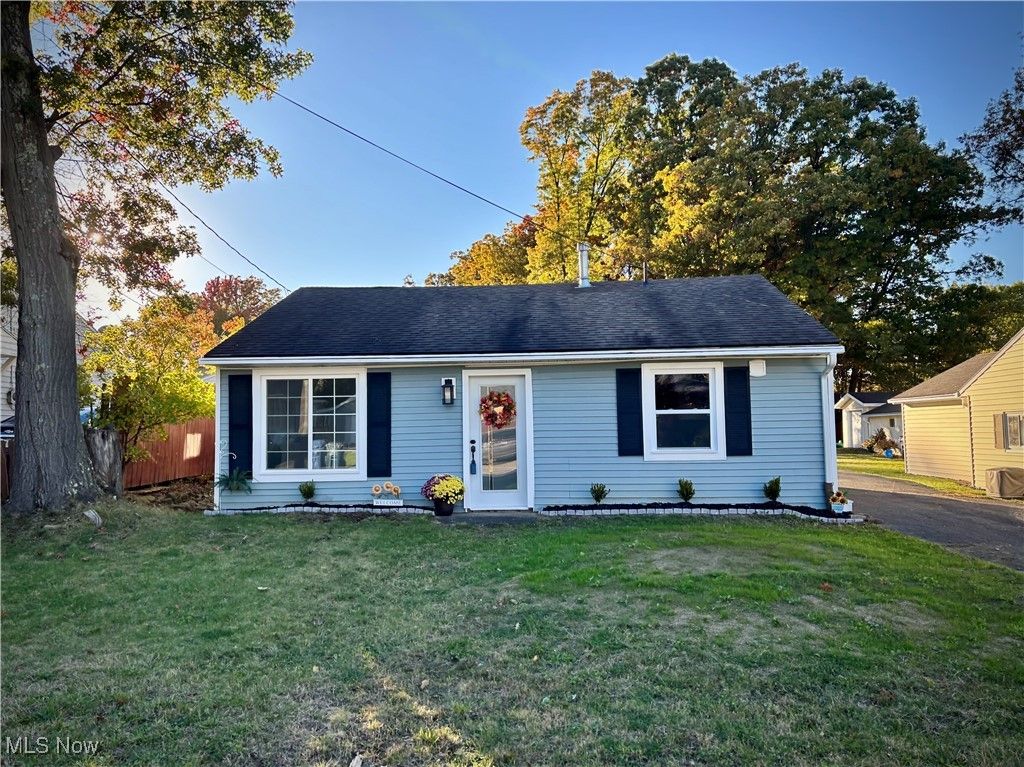 Photo of 1144 Logan Avenue, McDonald, OH 44437 (MLS # 5166820)