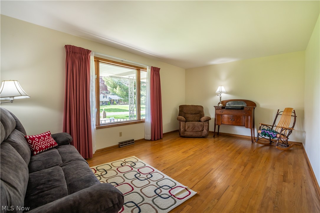 Pine Knoll Estates - Residential