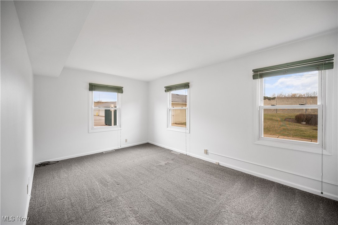 Georgetown/Lyndhurst Condo - Residential