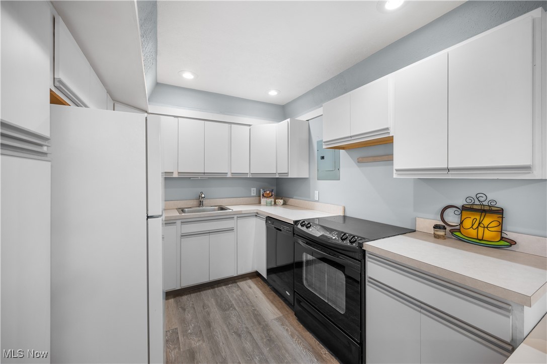 Georgetown/Lyndhurst Condo - Residential