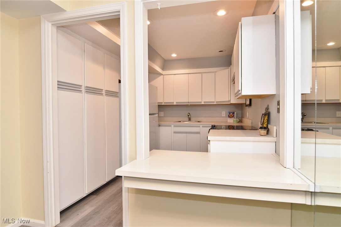 Georgetown/Lyndhurst Condo - Residential