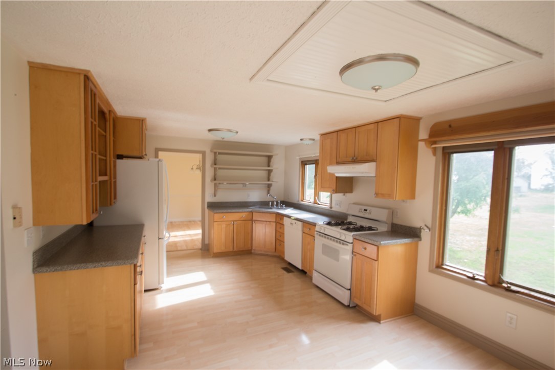 Equestrian Village 02 - Residential