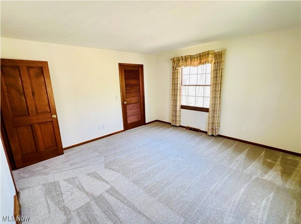 Gates Mills, Ohio 44040, United States, 4 Bedrooms Bedrooms, ,3 BathroomsBathrooms,Residential,Active,93982