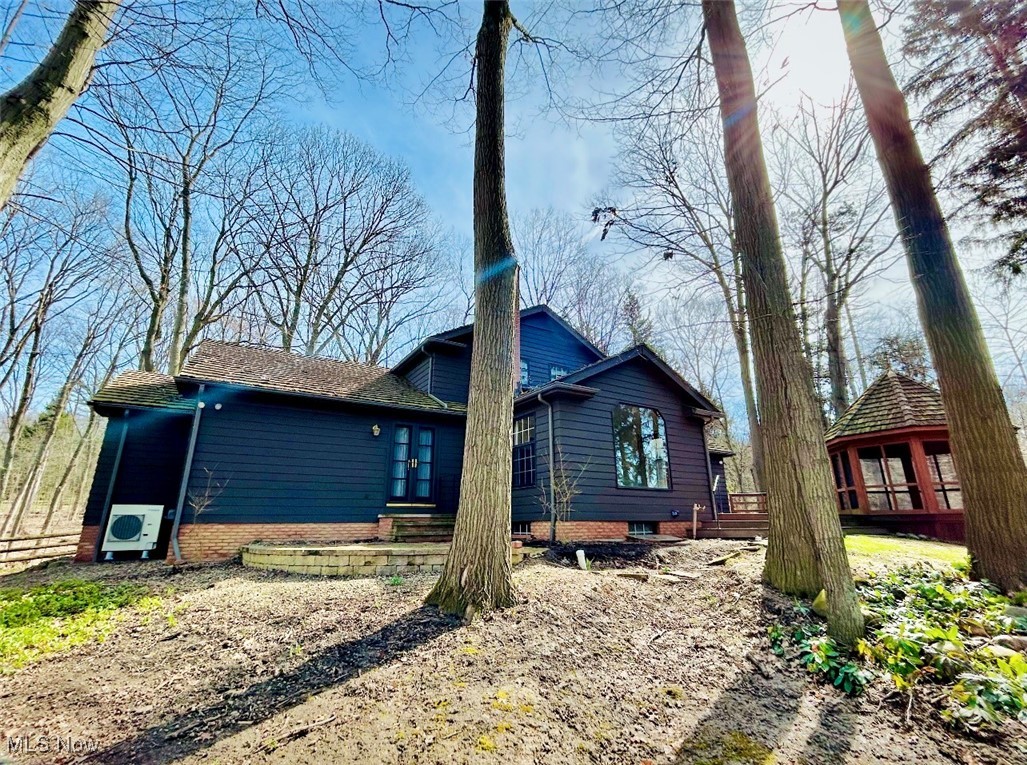 Gates Mills, Ohio 44040, United States, 4 Bedrooms Bedrooms, ,3 BathroomsBathrooms,Residential,Active,93982