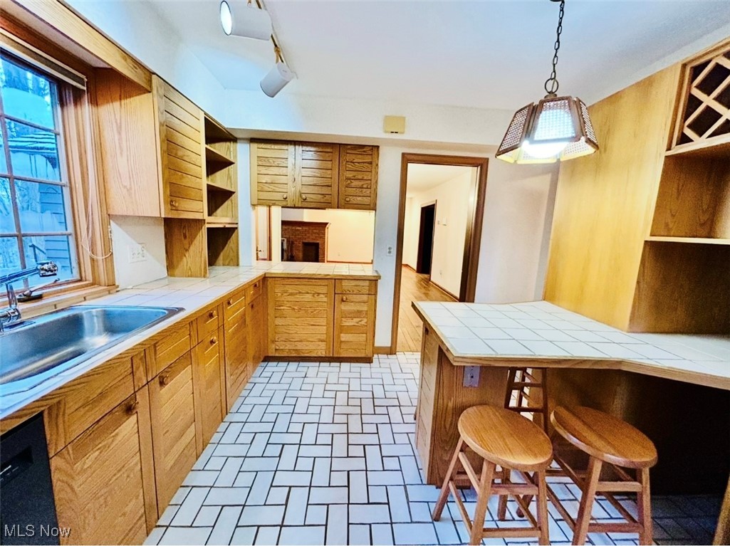 Gates Mills, Ohio 44040, United States, 4 Bedrooms Bedrooms, ,3 BathroomsBathrooms,Residential,Active,93982