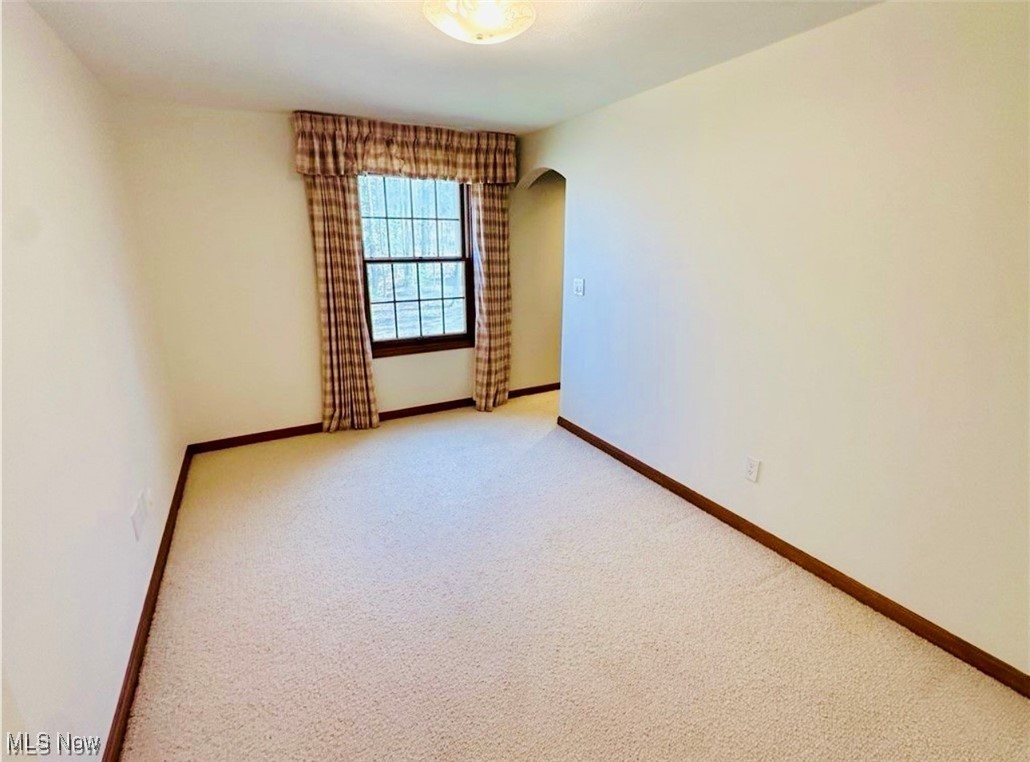 Gates Mills, Ohio 44040, United States, 4 Bedrooms Bedrooms, ,3 BathroomsBathrooms,Residential,Active,93982