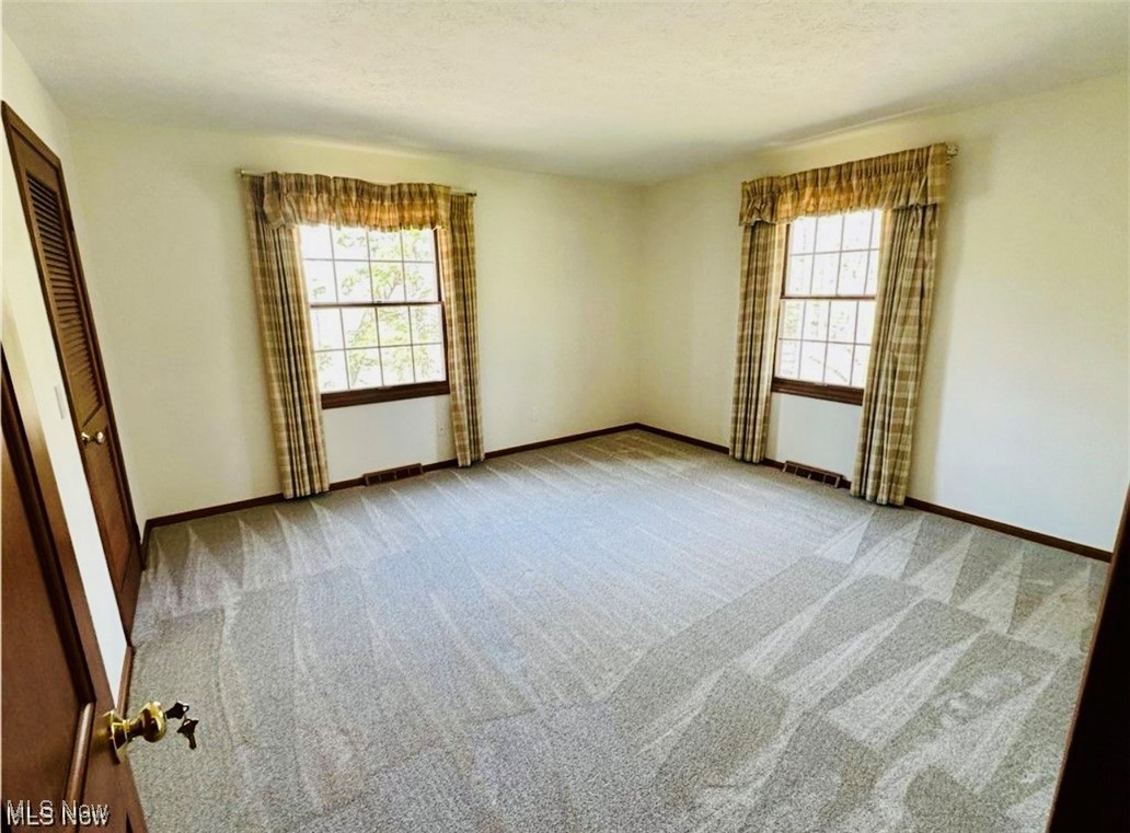 Gates Mills, Ohio 44040, United States, 4 Bedrooms Bedrooms, ,3 BathroomsBathrooms,Residential,Active,93982