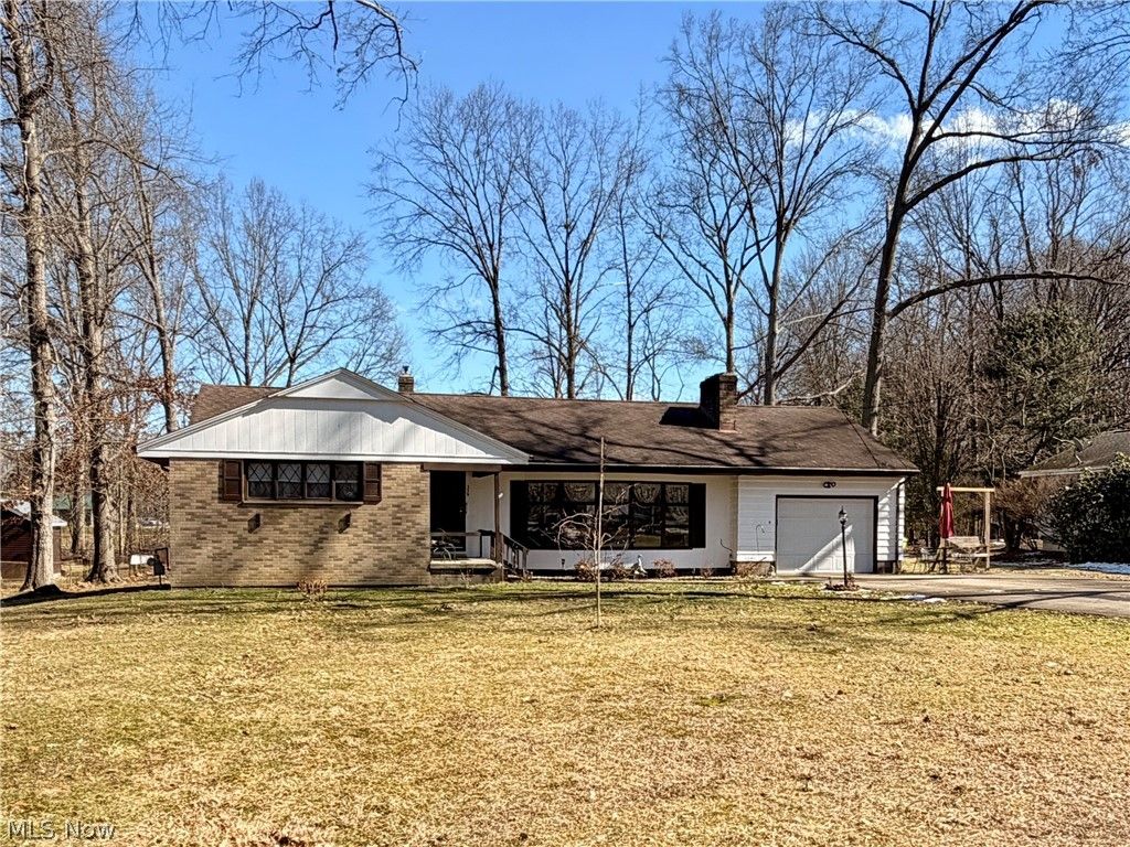 Photo of 239 Dunbar Road, Tallmadge, OH 44278 (MLS # 5188969)