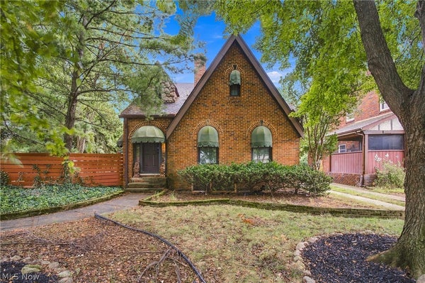 4503 W 221ST ST, CLEVELAND, OH 44126 - Image 54b6ed36c04e89d3a8c76cd8c19492ed/3192949182