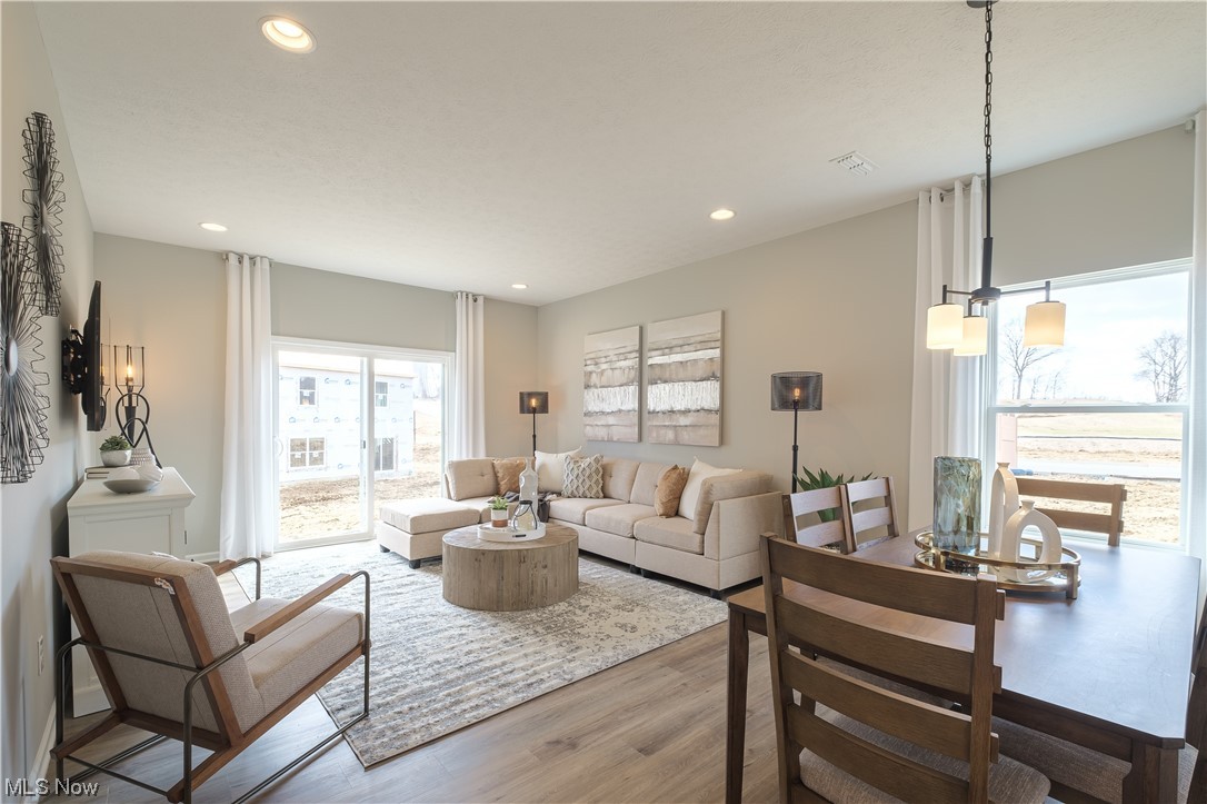 Summit at Forest Lakes - Residential