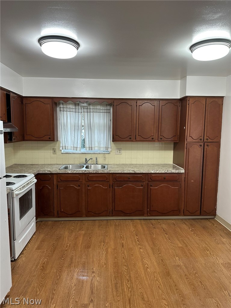 Fairlawn Heights Estate #3 - Residential Lease