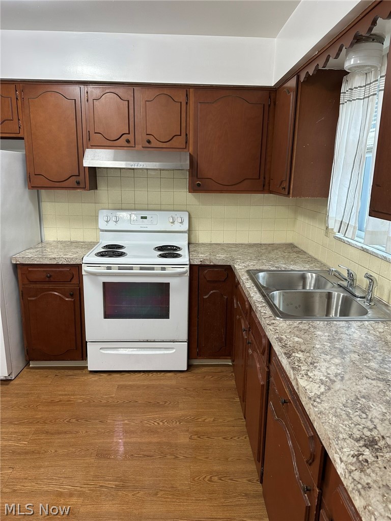 Fairlawn Heights Estate #3 - Residential Lease