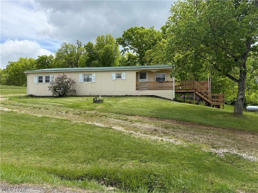 Photo of 54552 Sarahsville Road, Senecaville, OH 43780 (MLS # 5214506)