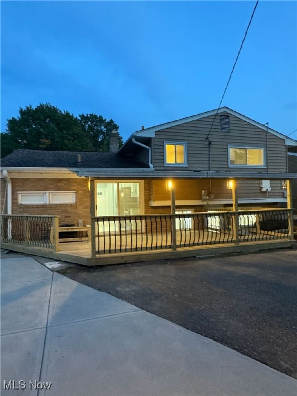 Photo of 6212 Elmdale Road, Brook Park, OH 44142 (MLS # 5167575)