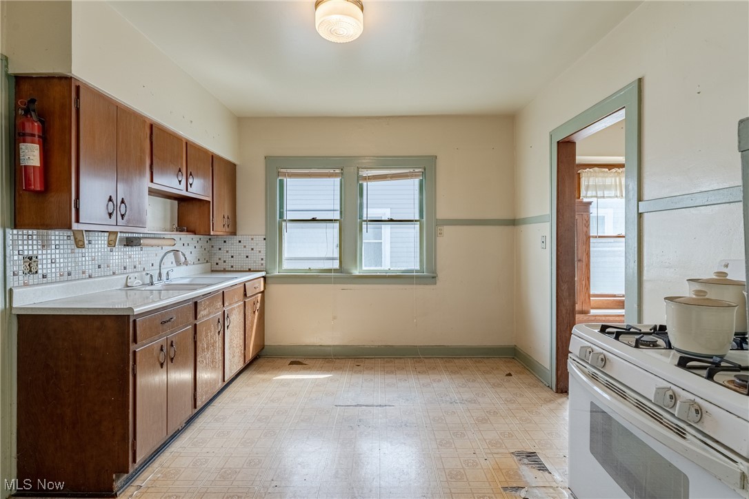 3695 W 136th Street, Cleveland, Ohio image 11