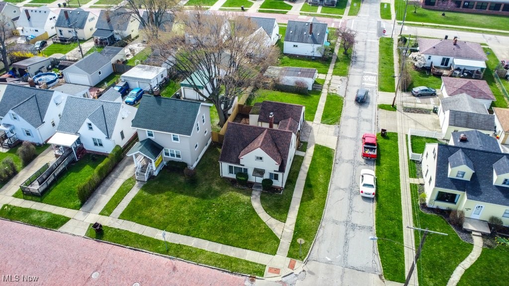 7719 Newport Avenue, Parma, Ohio image 38