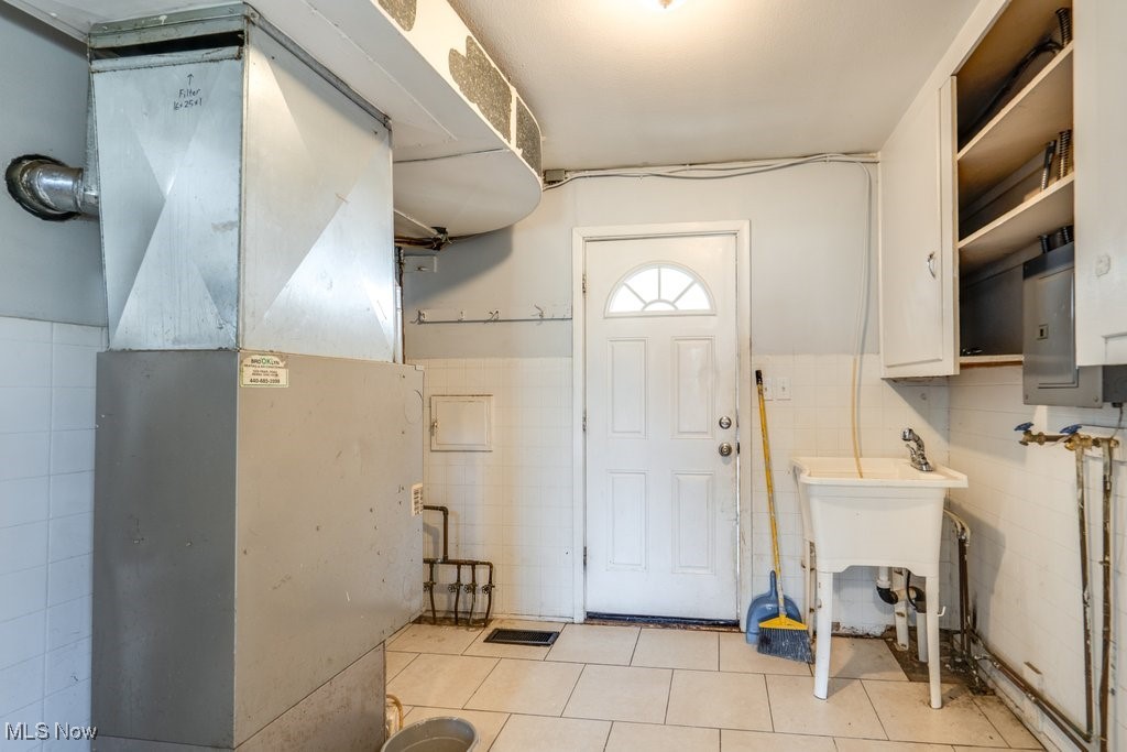 7719 Newport Avenue, Parma, Ohio image 34