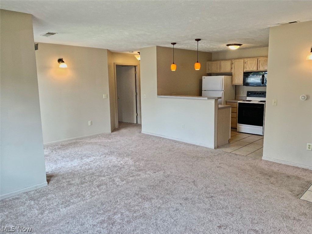 Brookledge Commons Condos - Residential Lease