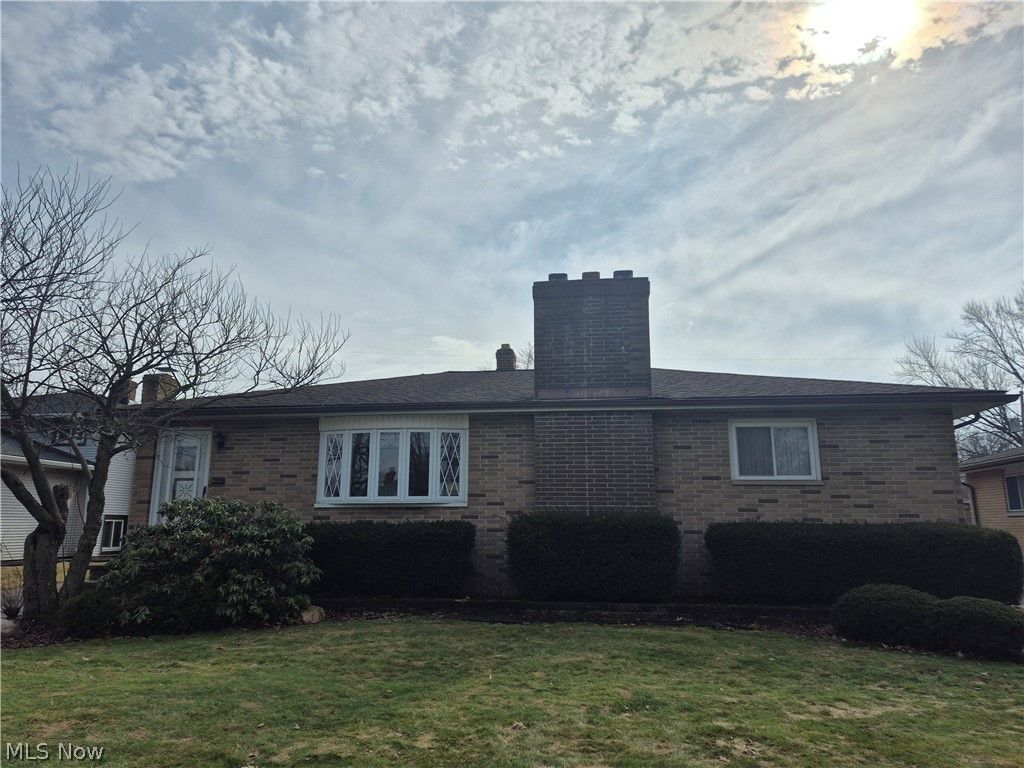 Photo of 11607 Stormes Drive, Parma, OH 44130 (MLS # 5187911)