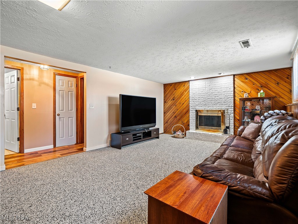 1712 Emerald Drive, Lorain, Ohio image 18