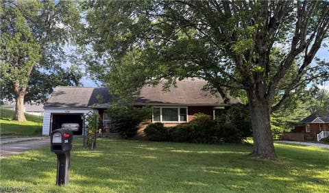 Homes For Sale - 3314 Lee Street<br/> North Canton, OH 44720