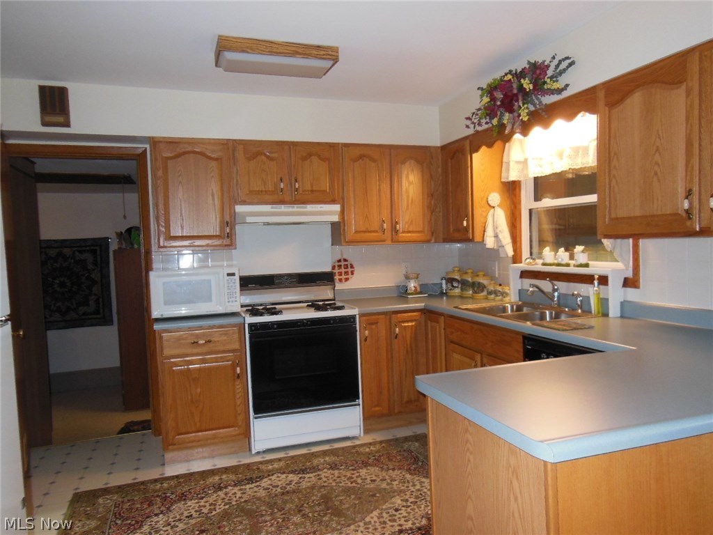 Donsel Ankroms - Residential