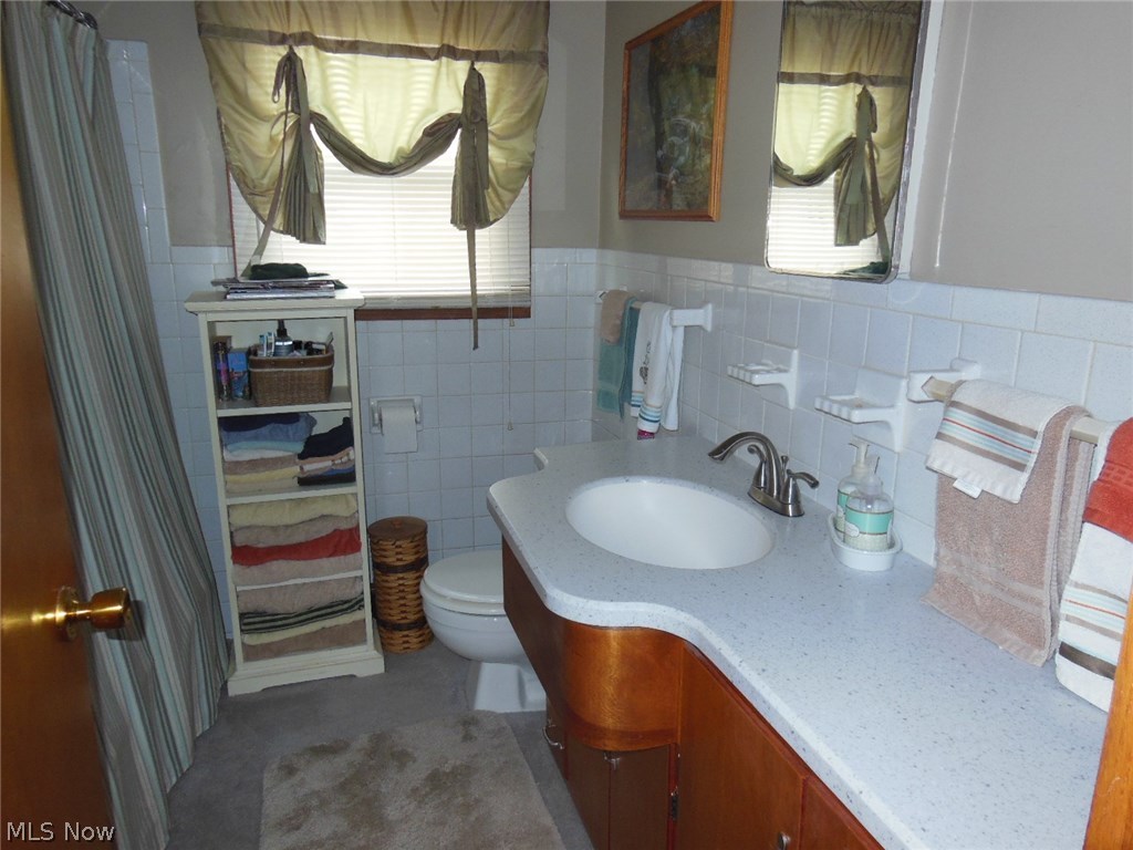 Donsel Ankroms - Residential