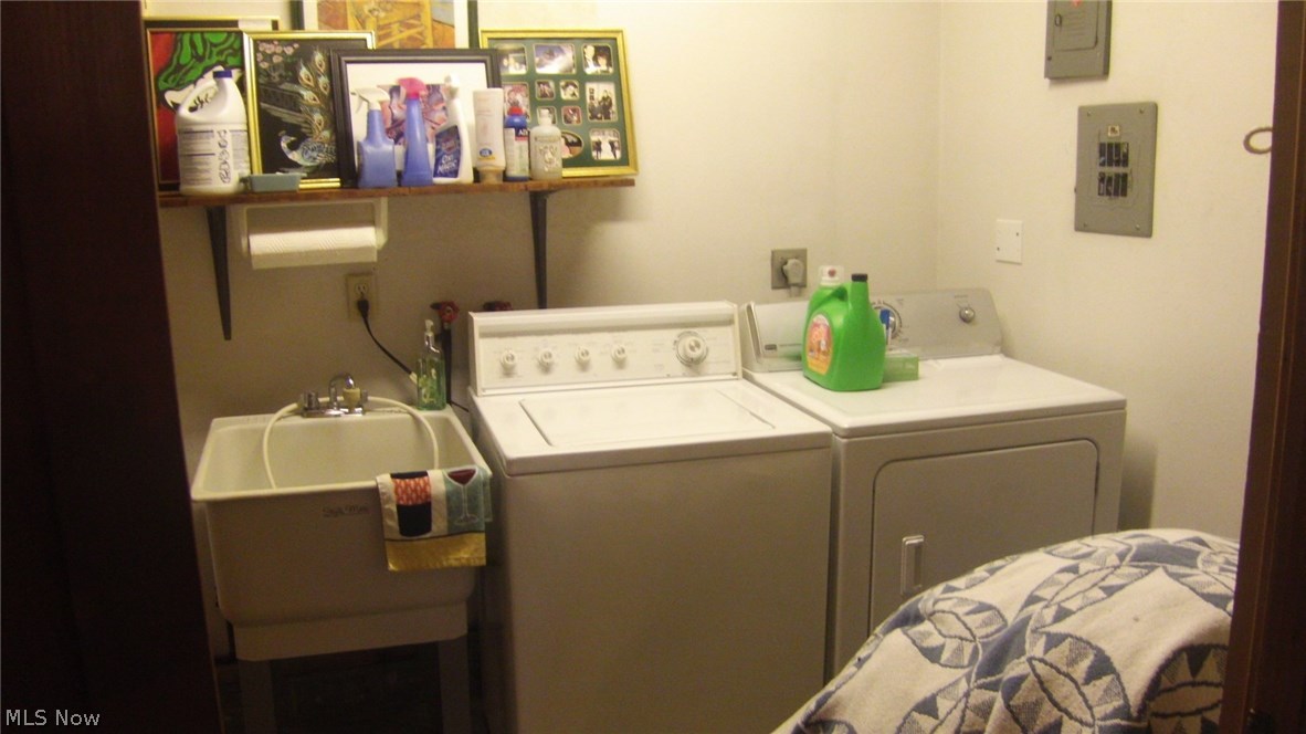 Donsel Ankroms - Residential