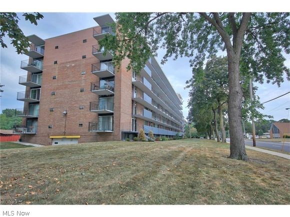 Seven Stories East Condo - Residential