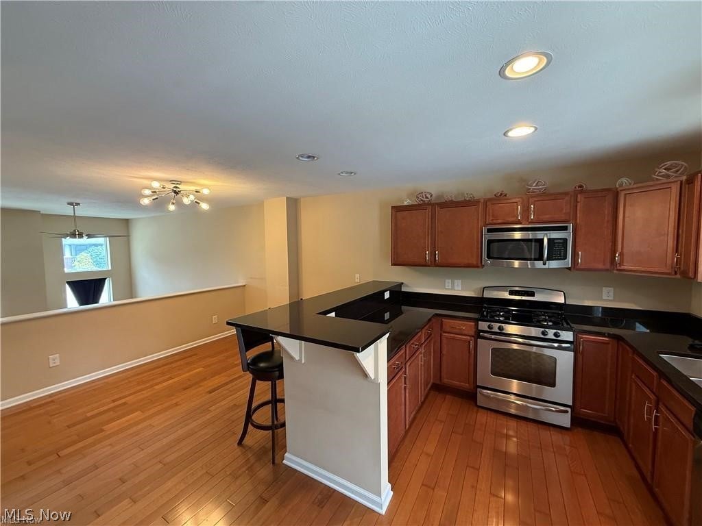 1454 E 105th Street