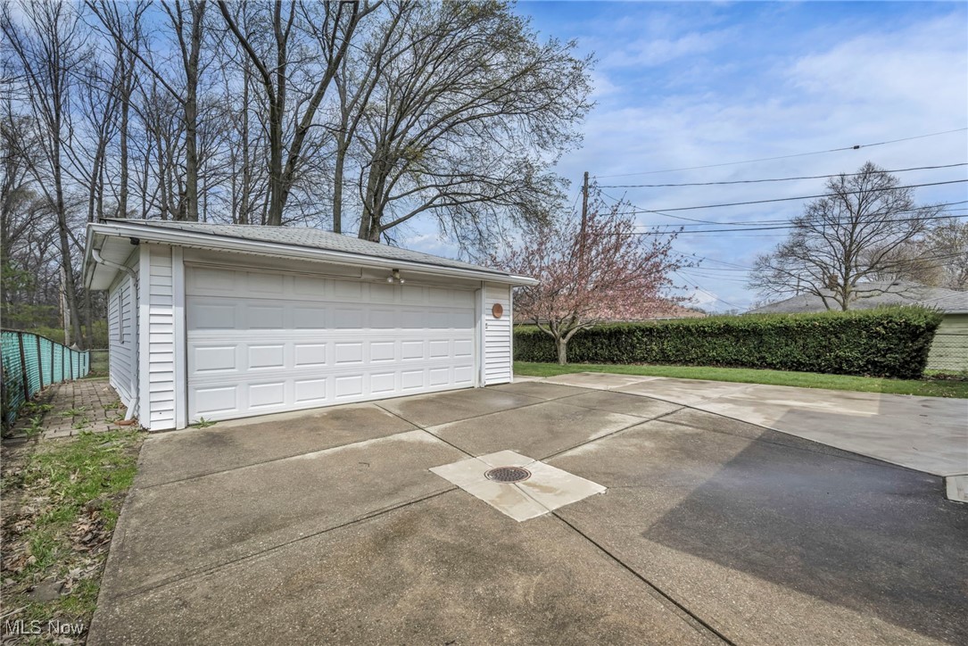 29597 Shaker Drive, Wickliffe, Ohio image 30