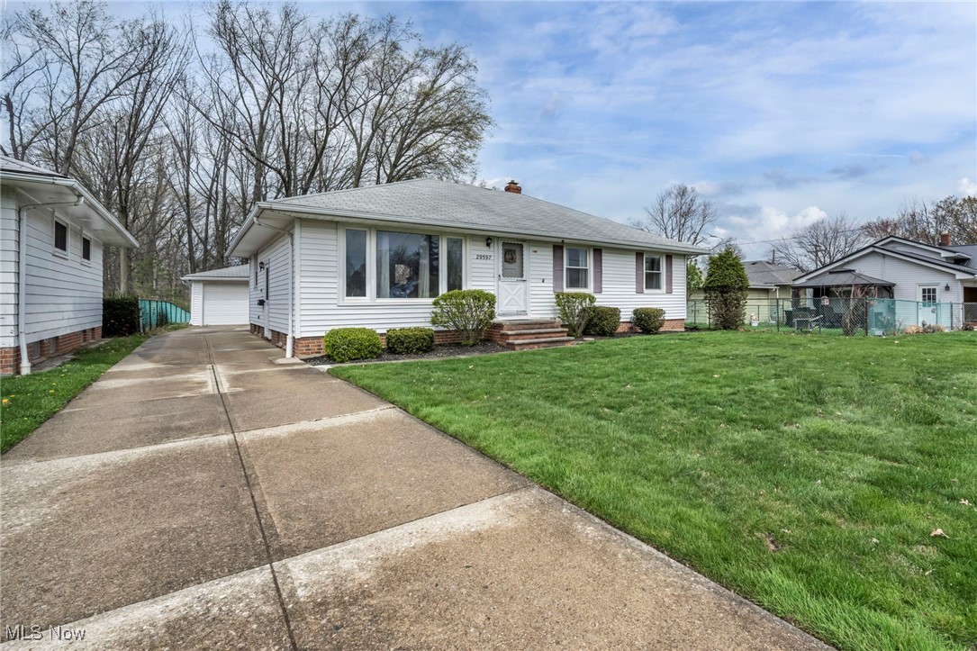 29597 Shaker Drive, Wickliffe, Ohio image 3