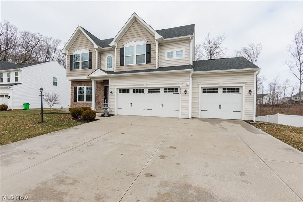 Photo of 6394 Hooper Drive, Medina, OH 44256 (MLS # 5191243)