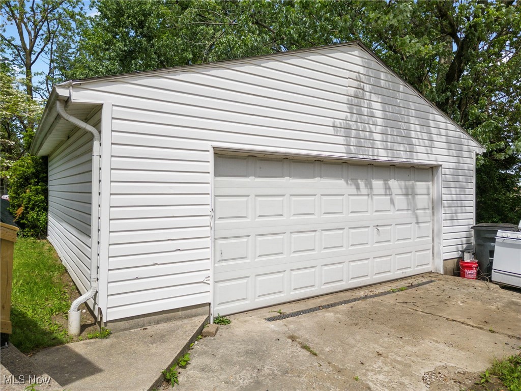 1027 Yale Street, Akron, Ohio image 16