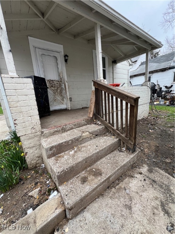 1027 Yale Street, Akron, Ohio image 4