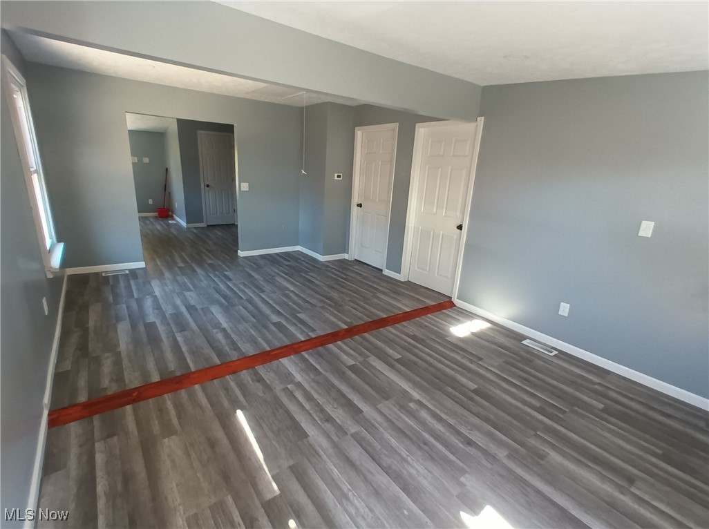 Elworthy-Helwick Companys Del - Residential