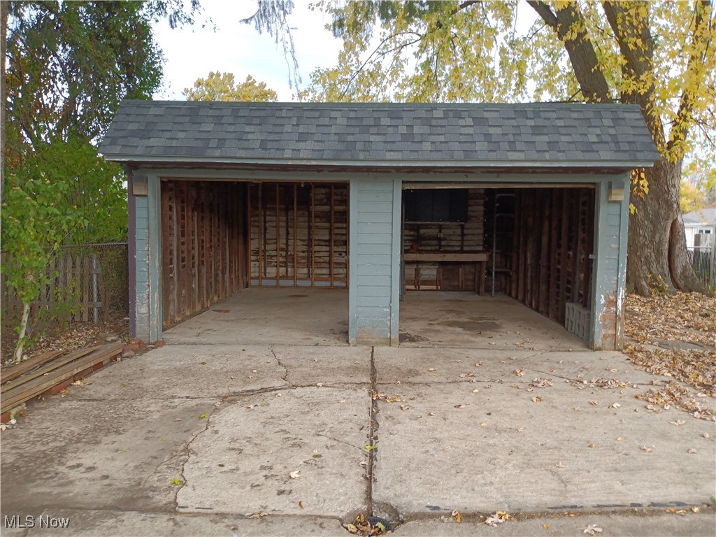 Elworthy-Helwick Companys Del - Residential