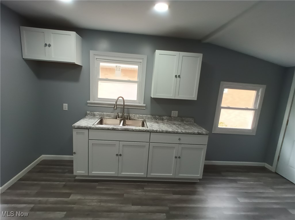 Elworthy-Helwick Companys Del - Residential