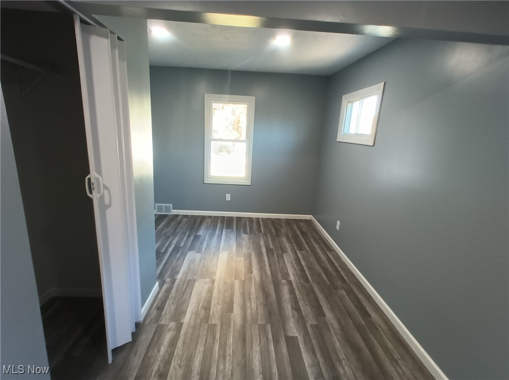 Elworthy-Helwick Companys Del - Residential