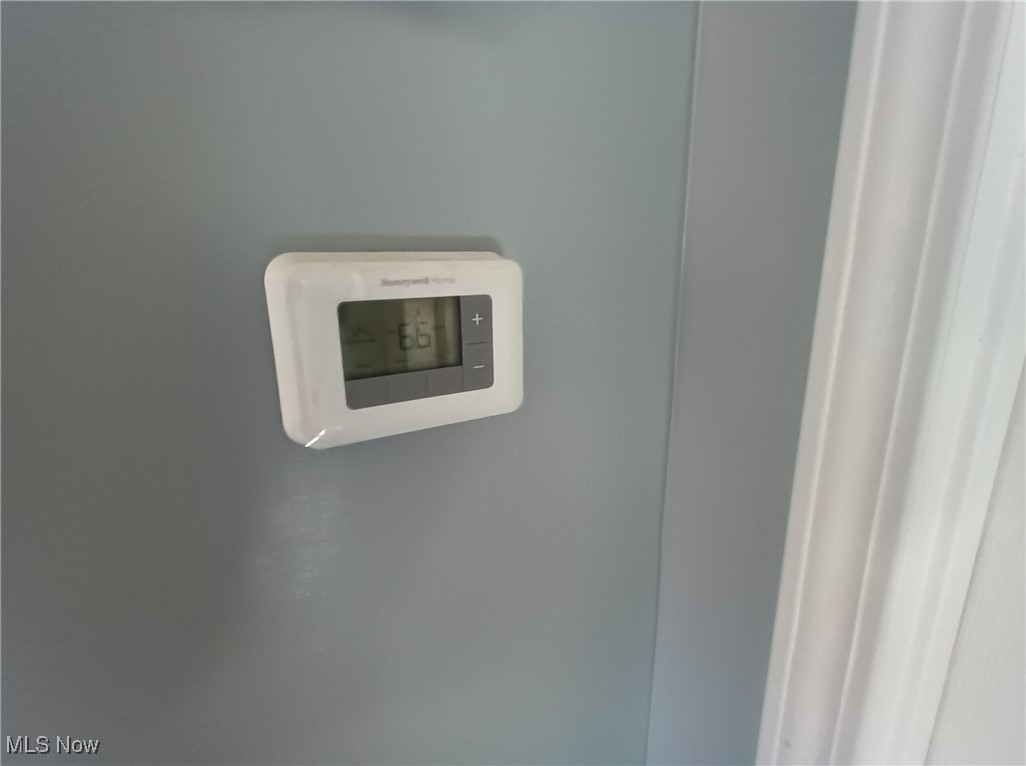 Elworthy-Helwick Companys Del - Residential