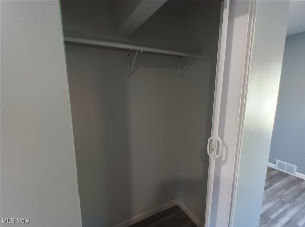 Elworthy-Helwick Companys Del - Residential