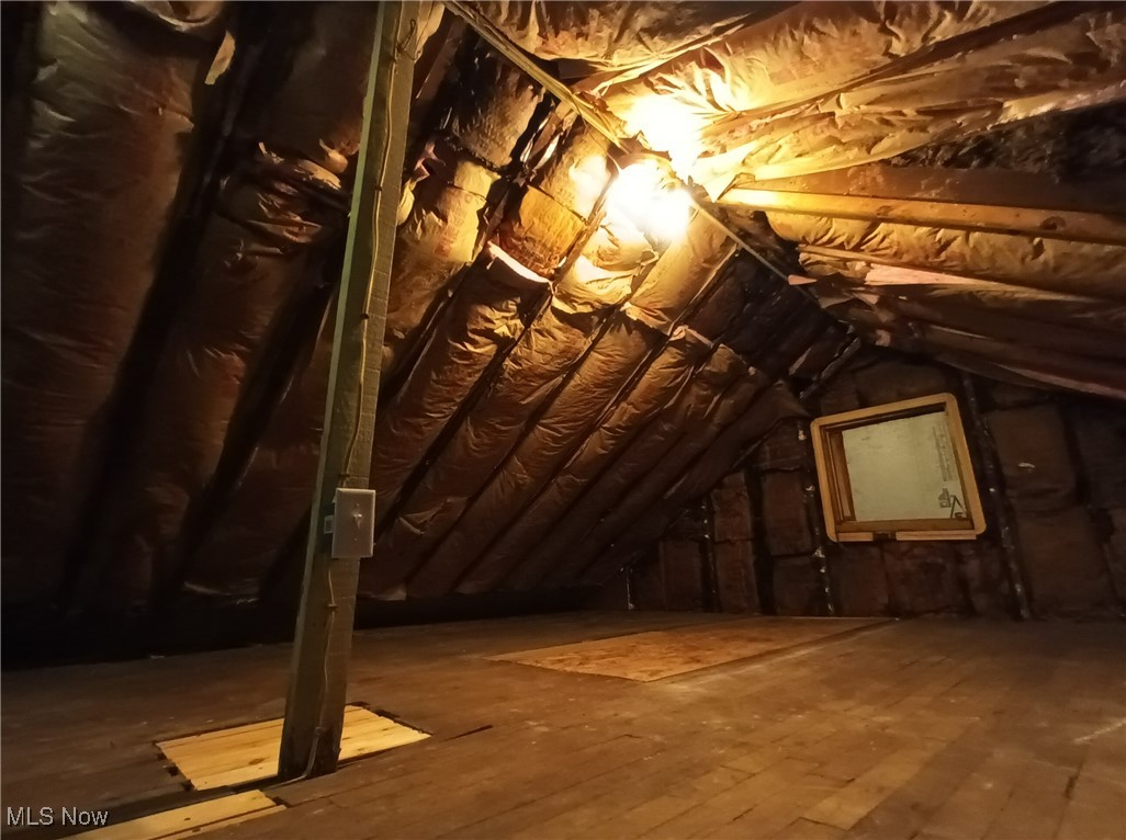 Elworthy-Helwick Companys Del - Residential