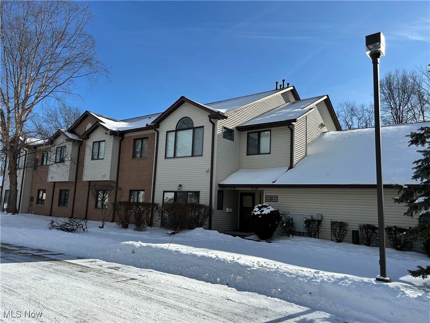 Welcome home to a super nice condo in the Hickory Ridge II Association in Mentor, bordering Concord. This condo is a sought-after 1st floor ranch-style end unit, with 2 bedrooms and 2 full baths. The master has double sinks, a shower, and spacious mirrored twin closets. The guest bath has a tub to soak away the hustle bustle of the day. Upon entering the unit through the utility room into the kitchen with a convenient floor plan including a nice sized freshly painted dining room and spacious living room. The sellers are offering a one-year Home Warranty. All of the appliances will remain including the microwave, washer, dryer, oven, and range plus the refrigerator. The stove and dryer have gas and electric hookups. The oven was replaced in 2023, and the furnace in 2019. The HOA fee for this unit is $197.02. The unit has a sunroom with a glass slider that opens up to your private patio, where you can have a relaxing break or entertain your guests. You will enjoy the peace and quiet, with a great view of the 4 seasons of changing foliage. This development is within walking distance of many restaurants and tons of shopping. You can start packing in order to make your move in 30 days!