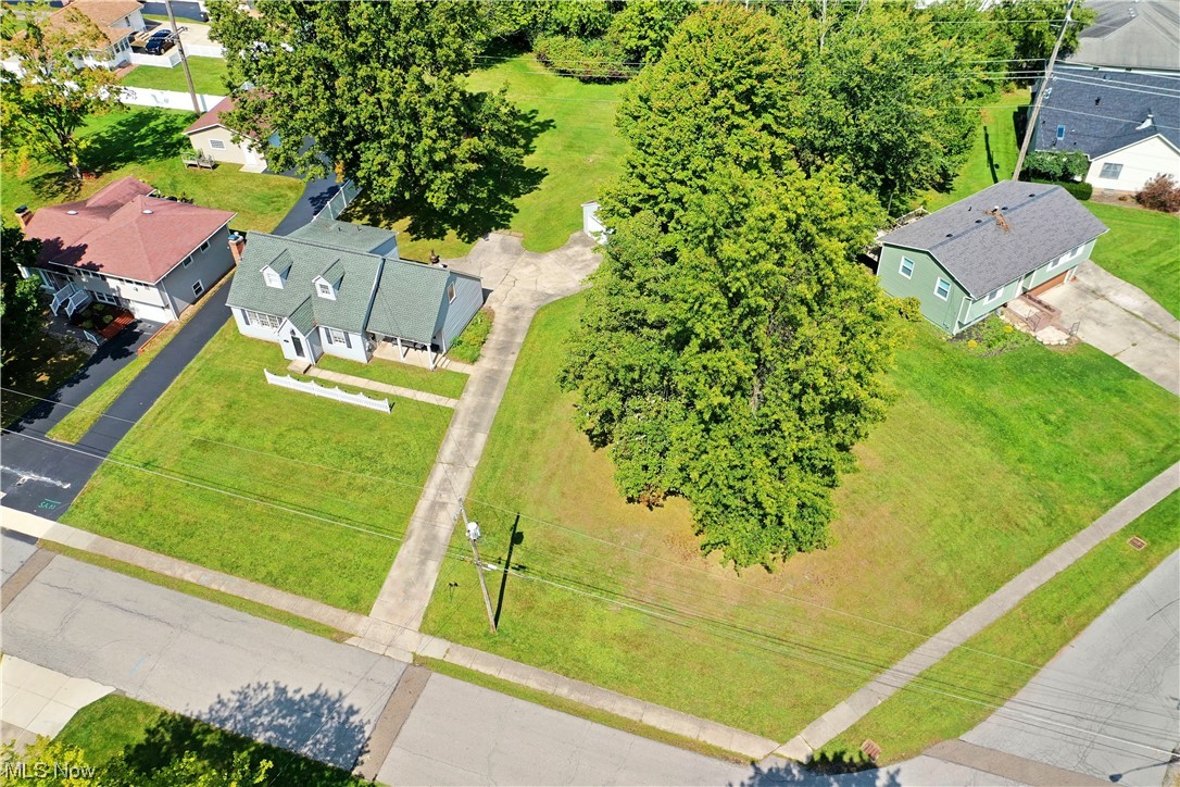 Village/Canfield - Residential