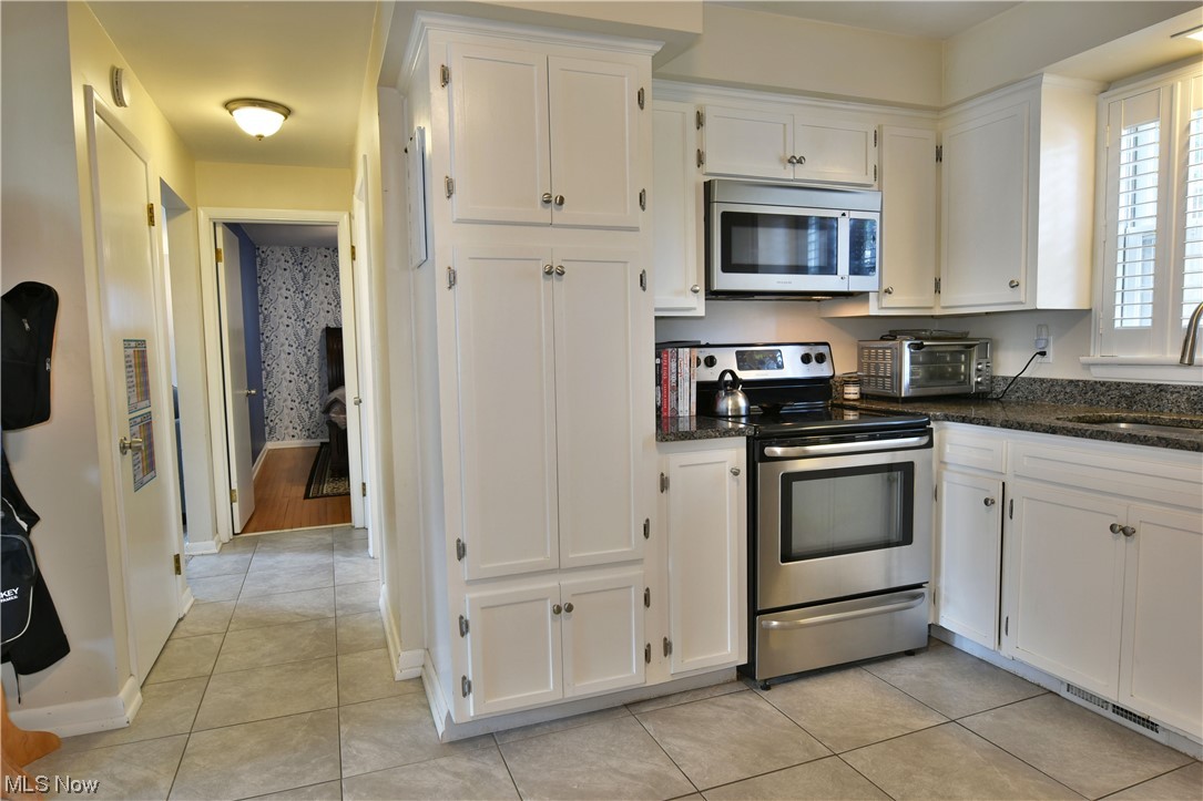 Village/Canfield - Residential