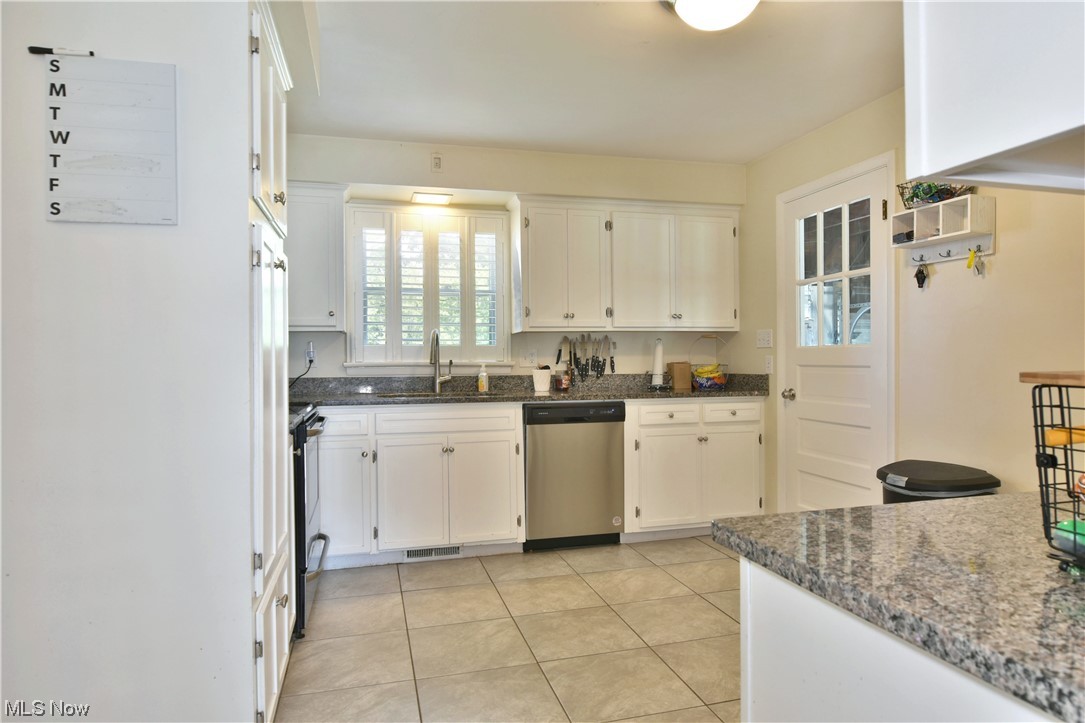 Village/Canfield - Residential