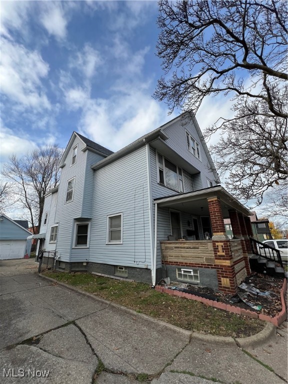 Walworth - Residential Income