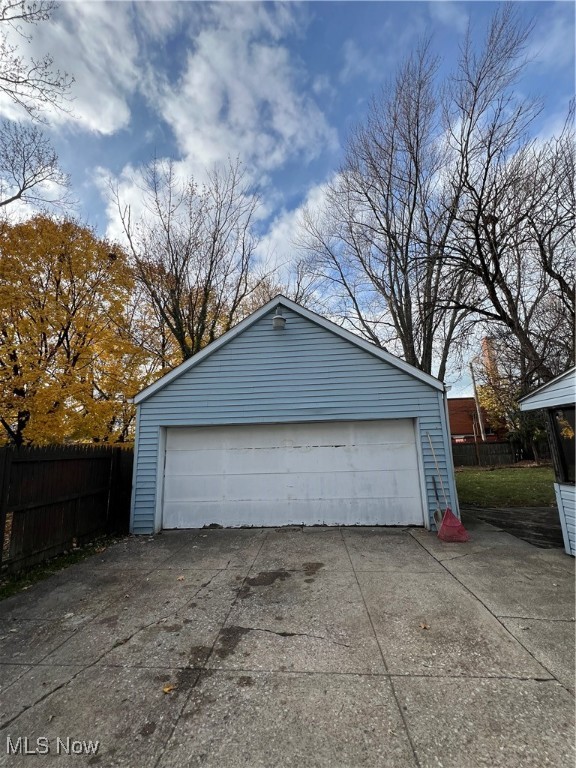 Walworth - Residential Income