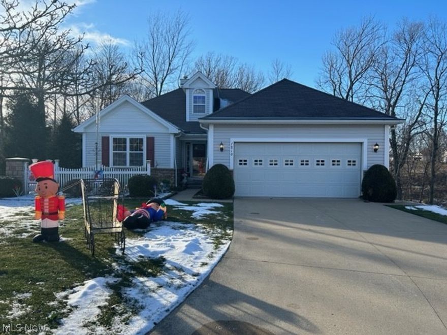 Imagine maintenance free living and almost 1900 sq. ft. Ranch style Cluster Home with 3 bedrooms and 3.5 bathrooms. Located off Sprague Rd.in a super quiet Parma neighborhood,  where all community amenities and shopping areas are within a short drive. The Great Room has a gas fireplace and a wooded view of the green space behind the home. In the warmer months when windows are open and/or your sitting on the back deck you can hear the stream below, along with the birds and the deer. The open floor plan between the Great room, Kitchen and Dining room is a nice feature for everyday living and entertaining. There is an abundance of storage throughout the home and above the garage. The Master bedroom has a walk-in closet and a walk in soaker tub along with a walk-in shower. The other 2 bedrooms are set away from the master and share share a Jack-n-Jill bathroom between them. The Lower Level has been fully finished and includes a Family room, kitchenette and another full bathroom. In additio